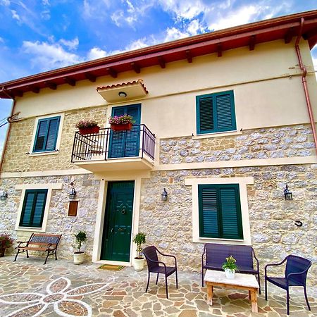 Bed and Breakfast La Casa Di Nonna Tella Lenola Экстерьер фото
