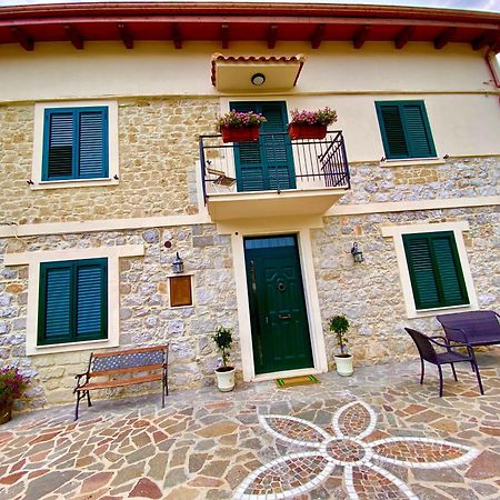 Bed and Breakfast La Casa Di Nonna Tella Lenola Экстерьер фото