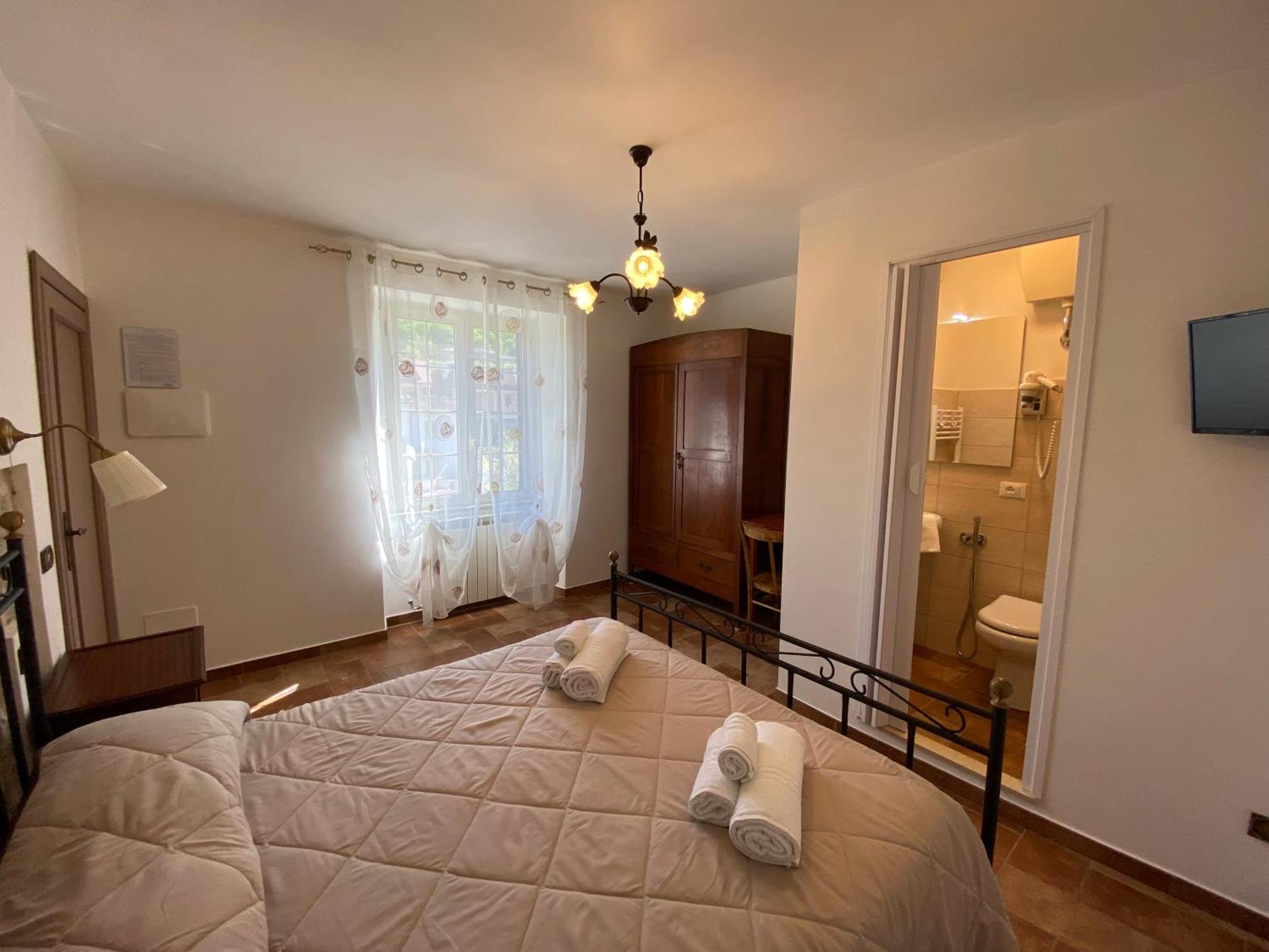 Bed and Breakfast La Casa Di Nonna Tella Lenola Экстерьер фото