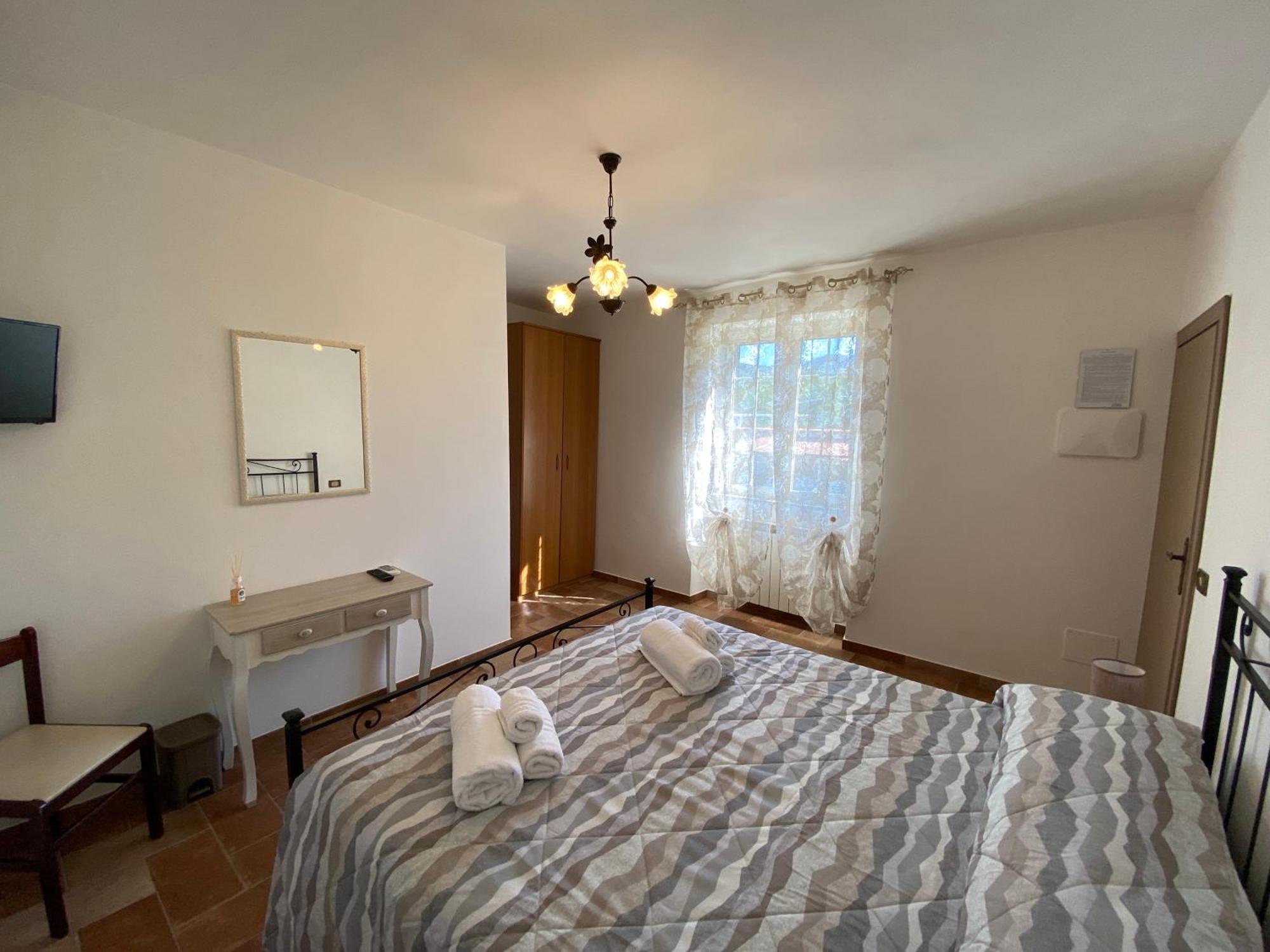 Bed and Breakfast La Casa Di Nonna Tella Lenola Экстерьер фото