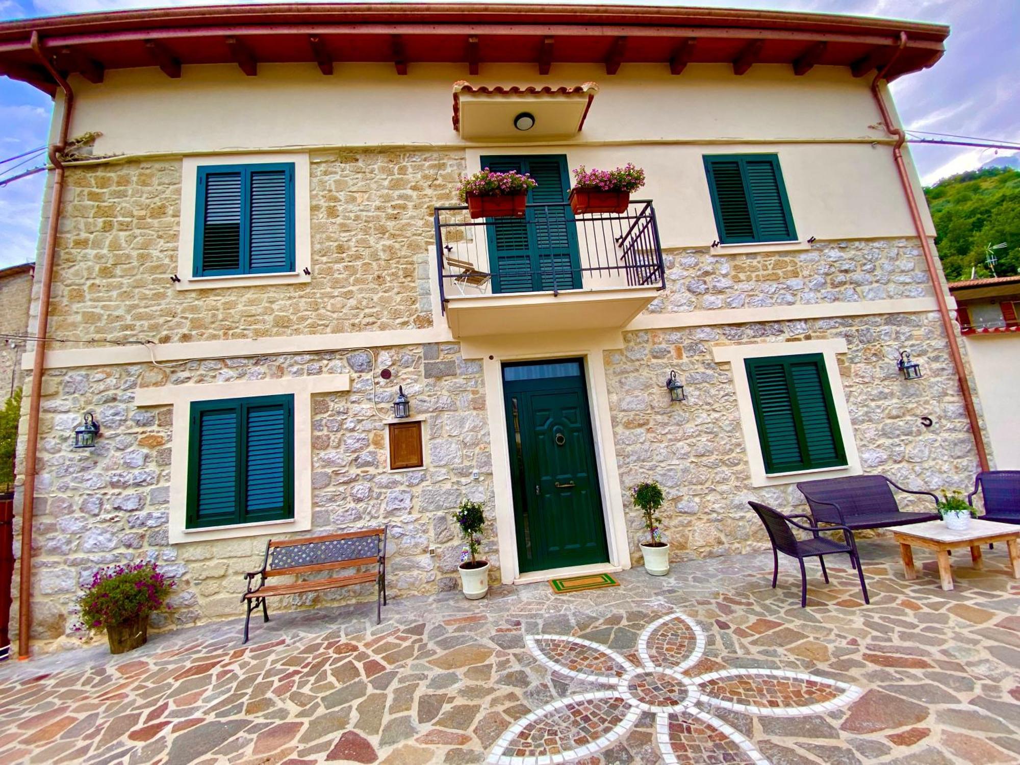 Bed and Breakfast La Casa Di Nonna Tella Lenola Экстерьер фото